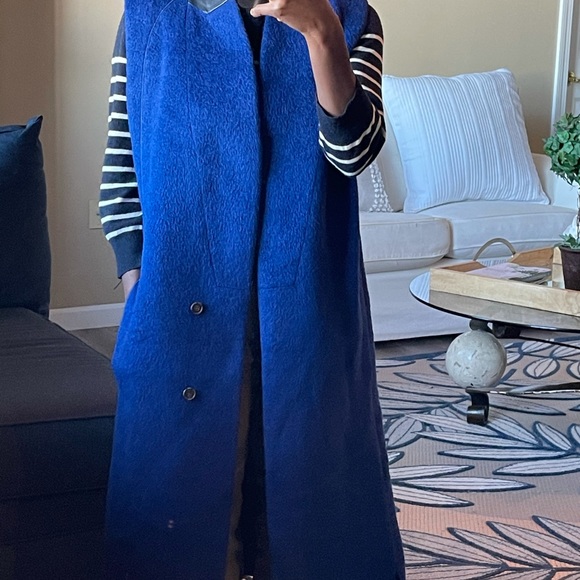 O'2nd Jackets & Blazers - O’2nd Women’s Bright  Wool Cardigan Jacket. Size 4